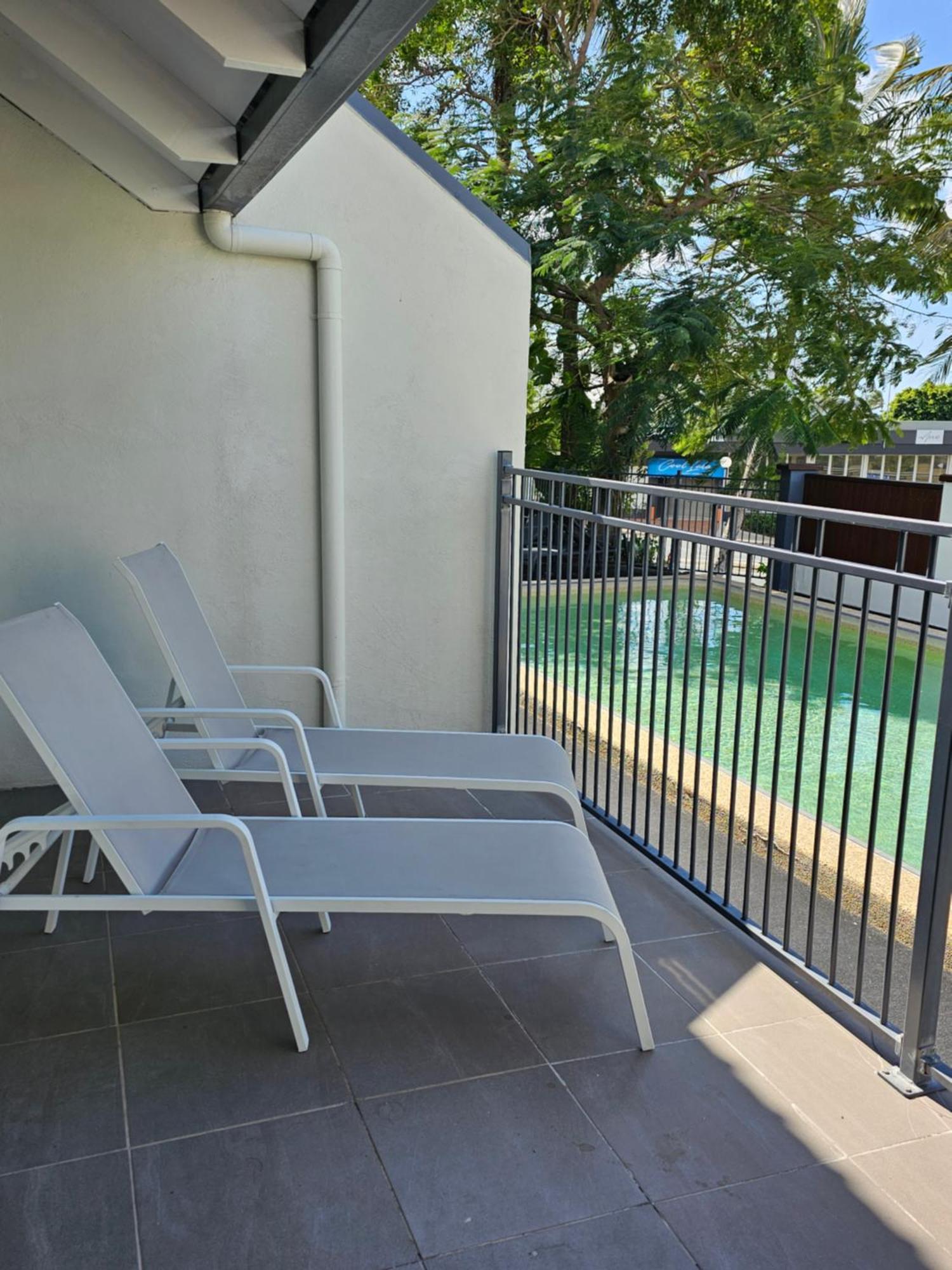 Airlie Seaview Apartments Airlie Beach Exterior photo